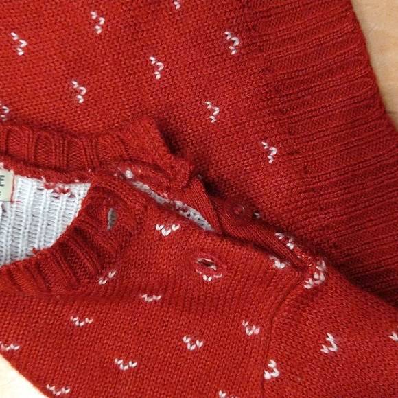 4/20$ 6/12m red white wintery sweater - Picture 5 of 5